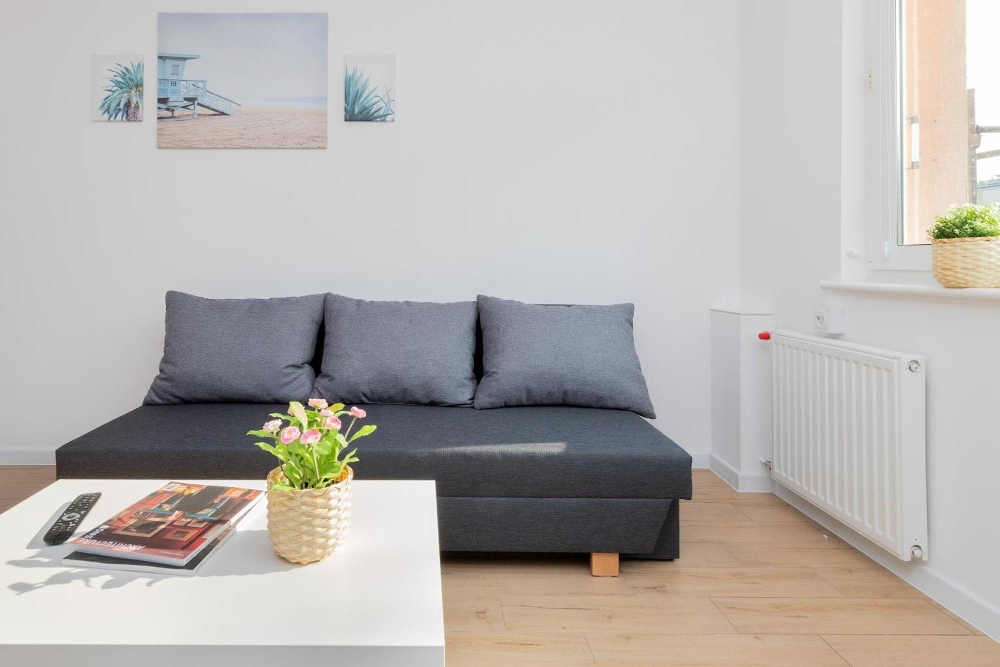Seaside & Park By Renters Apartment